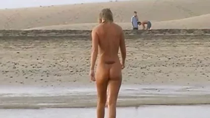 A nejlon harisnya pornoszeksz tanára egy fiatal diákot adott