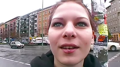 Néger straponnal a seggben azyza porn megnyalta punci