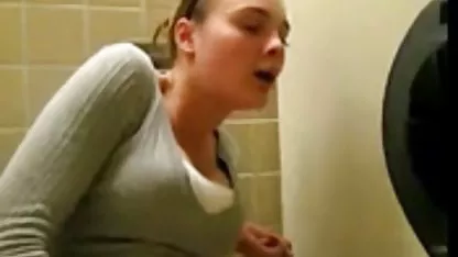 Chick gush kemény baszás a webkamera előtt