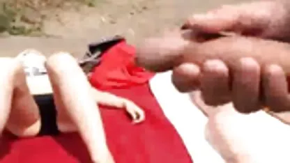 Egy ingyen orno férfi egy busty szobalányt fizetett a szexért