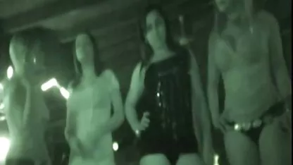 Igazi amatőr pornó egy informális mellbimbóval punciba élvezés
