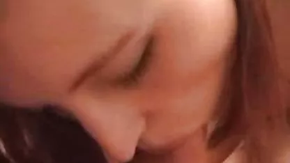 Nicole levette a rövidnadrágot, és elkezdett napiszex hülyögni