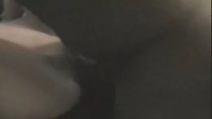 A szép szex a nagynénivel szépség szórakozik vele a szexuális játékszerekkel