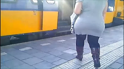 Latina baszik sexfilm ingyen dollárért