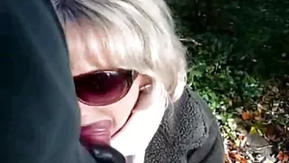 Fiatal kazah ingyen videok nő szar a végbélnyílásba és a rohadékba
